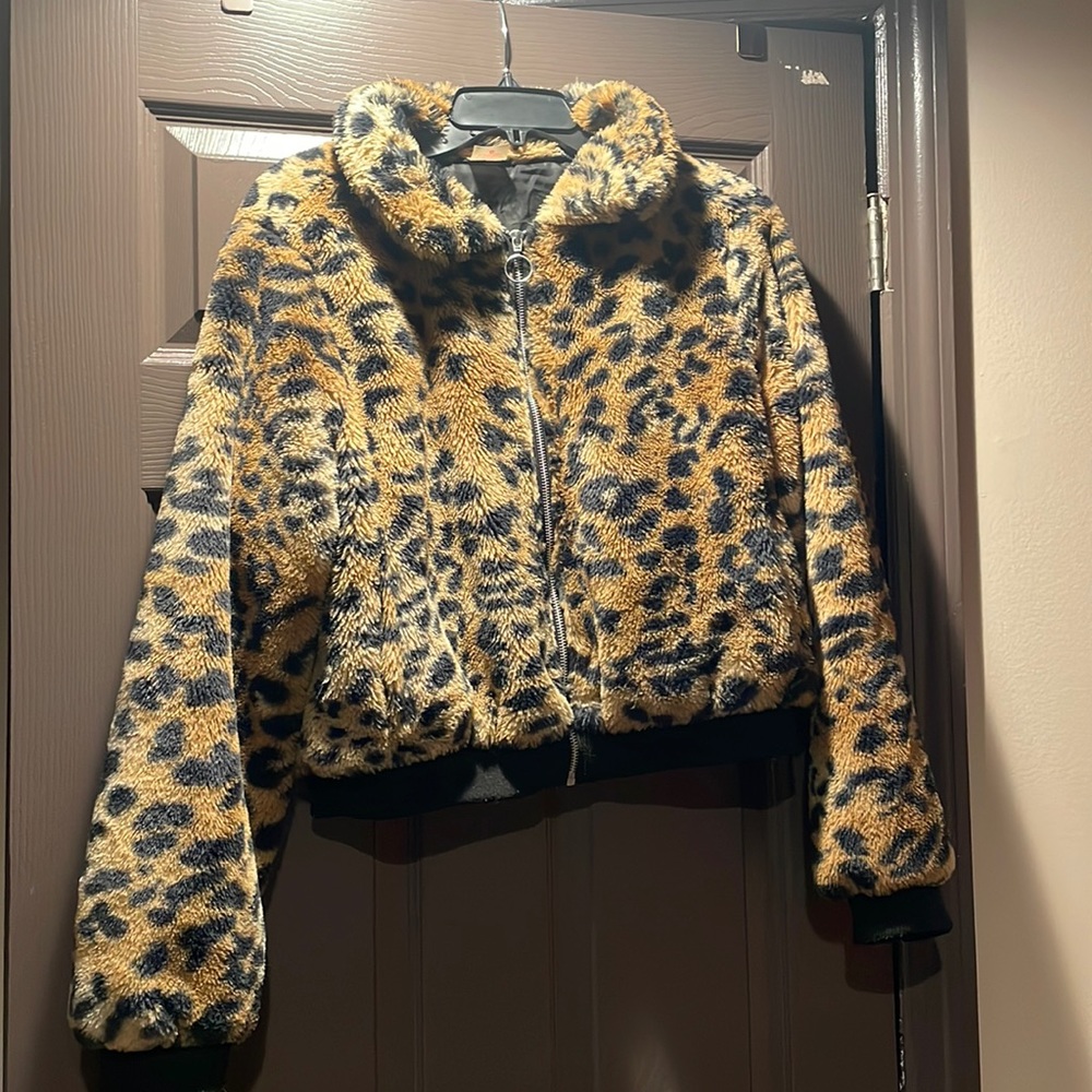Cheetah print fuzzy soft waist coat